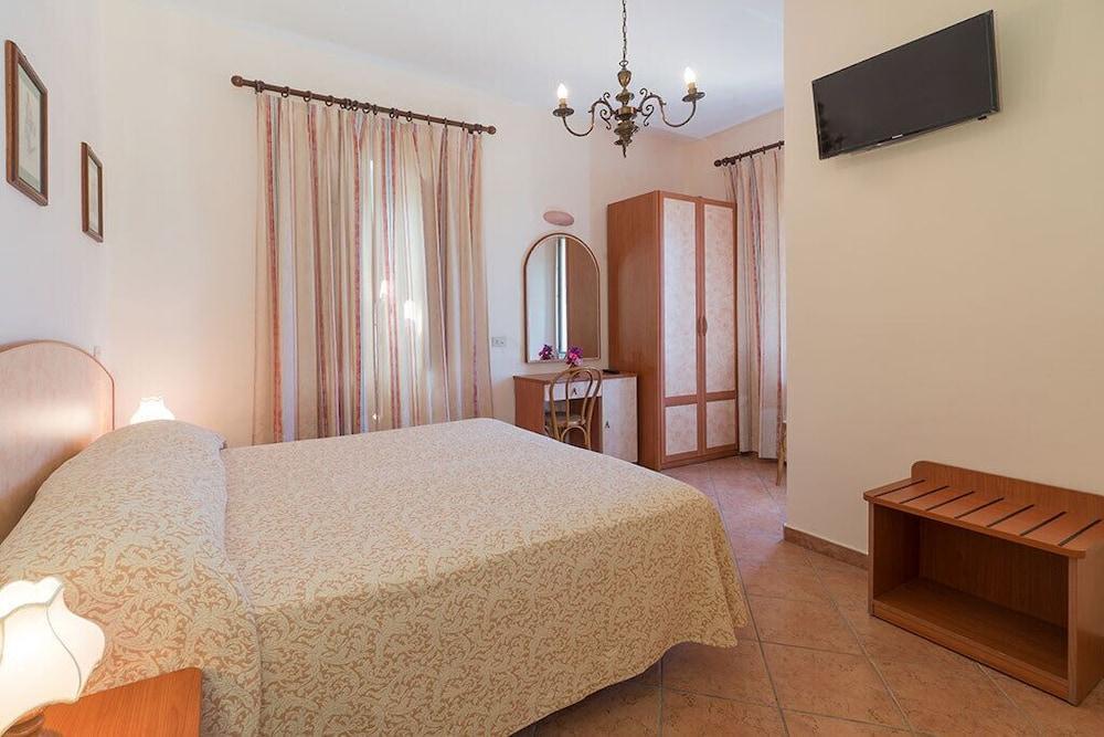 Hotel Pensione Monti Casamicciola Terme ภายนอก รูปภาพ